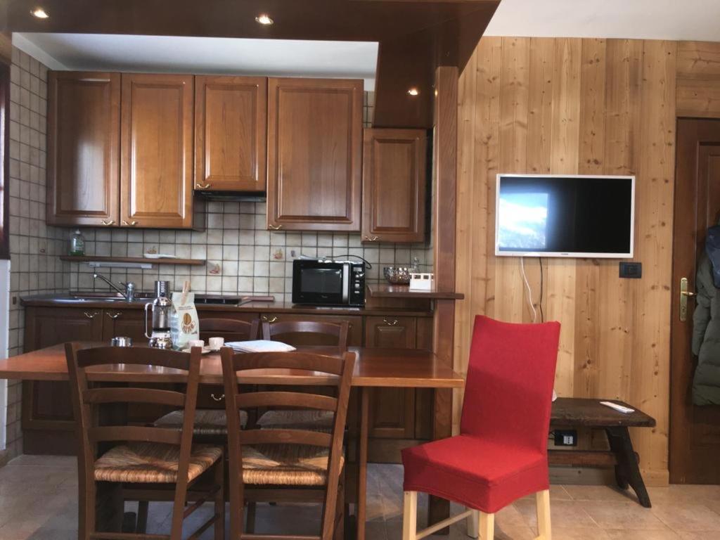 Aroma Di Legno E Profumo Di Neve Apartment Breuil-Cervinia Luaran gambar