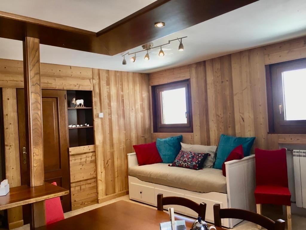Aroma Di Legno E Profumo Di Neve Apartment Breuil-Cervinia Luaran gambar